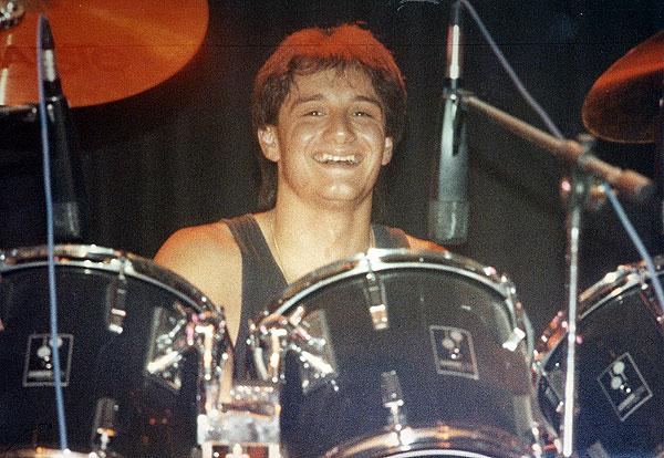 eoa-88-gemszelt-franco_web.jpg - 1988 im Gems-Zelt